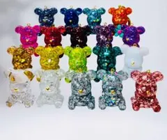 レジンキーホルダー　くま型キーホルダー　ハンドメイド　オーダーメイド　チャーム