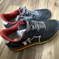 Item thumbnail for item 22a63028-c2ac-4d80-886b-6850b338b962