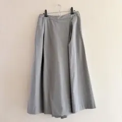 ユニクロ フレアスカートパンツ、ガウチョパンツ、キュロット、グレー ワイドパンツ