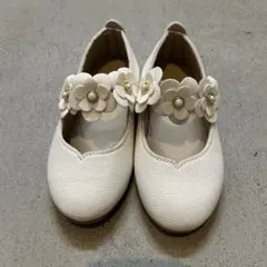ホワイト 花飾り付き フォーマルシューズ