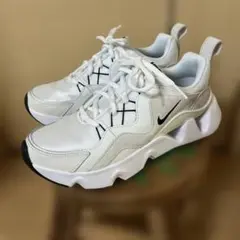 ⭐️Nike ホワイト スニーカー