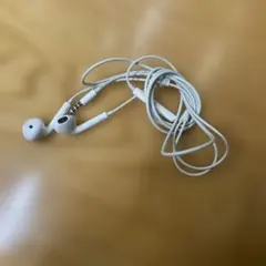 ホワイト インイヤー型 有線イヤホン