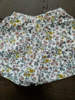 ブランシェス　花柄ショートパンツ　ハーフパンツ　130　美品　プティマイン