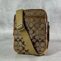 【美品】COACH コーチ シグネチャー ショルダーバッグ クロスボディのサムネイル