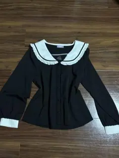 POETIQUE フリル襟 黒シャツ