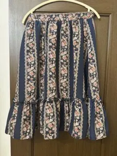 axes femme 花柄 ストライプ フレアスカート ネイビー Mサイズのサムネイル