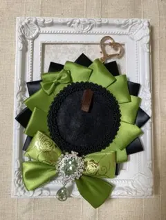 【ハンドメイド】ロゼット　痛ロゼット　ピスタチオグリーン×黒　シンプル