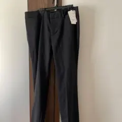 黒 スラックス
