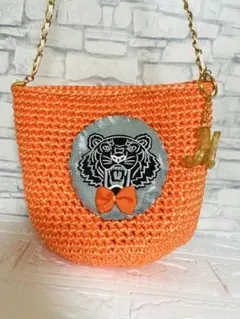 Item thumbnail for item 21972e2b-2685-46ed-96d1-edcc6ad3b5ee