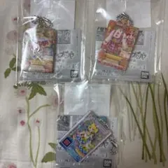 アイカツ×プリパラ だれでもアクリルチャーム ガチャガチャ