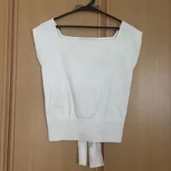 ノースリーブニットのサムネイル