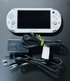 美品 PSVITA PCH 2000 ホワイト ライトブルー プレステ ヴィータ