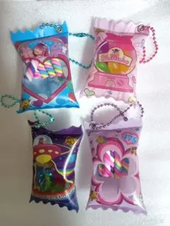 しなこちゃん　シャカシャカスイーツ　キーホルダー