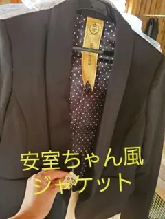 黒ショートテーラードジャケット