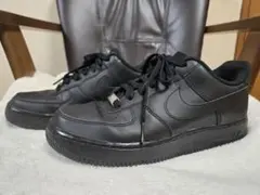 NIKE　エアーフォース1 ブラックスニーカー