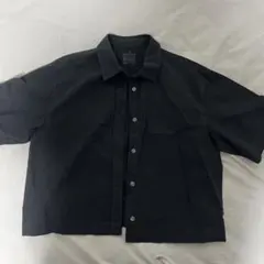シャツ 黒 Mサイズ