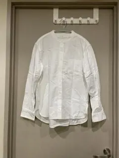 【2/28まで】ホワイト 長袖 シャツ ボタン付き