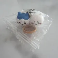 ちいかわ 映画 特典 第6段　チャームミニフィギュア ちいかわハチワレ　ちいはち