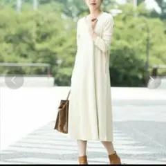 美品 Adam et Rope' ロングワンピース 長袖 無地 ベージュ　フリー