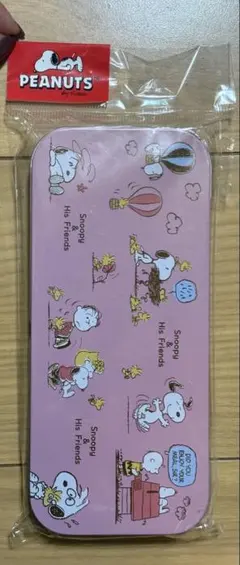 PEANUTS スヌーピー 缶ケース ペンケース 小物入れ　筆箱