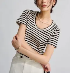 新品未使用【ánuans】シルクタッチコットンUネックTシャツ：Mサイズのサムネイル