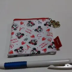 ポーチ　ミッキー