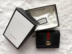 GUCCI ブラックレザー 二つ折り財布