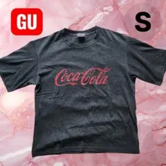 guコラボTシャツ　Coca-Cola　コカ・コーラ　ダークグレー　Sサイズのサムネイル