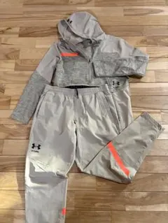 Under Armour フード付きジャケットとパンツセット XL