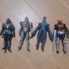 ソフビ　４体　専用ページ