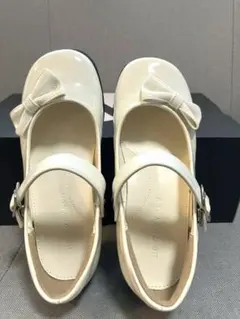 ✨美品✨値下げ✨ホワイトリボン付きフォーマルシューズ　サイズ調整可