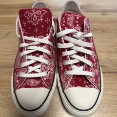 Converse コンバース バンダナ柄 ペイズリー レッド 赤 スニーカー美品のサムネイル