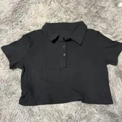 ブラック ショート丈ポロシャツ 少しの傷があります