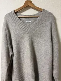 LOWRYSFARMグレー Vネック ウール混紡セーター