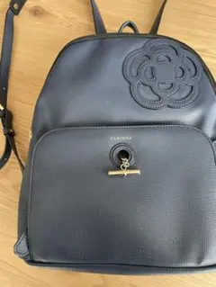 クレイサス　フラワーモチーフ ベージュリュック ポーチ付き　美品 CLATHAS - CLATHAS(クレイサス) リュックサック - ベージュ