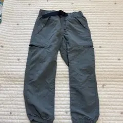 未使用　Patagonia 薄いグレー 長ズボン キッズ　XS エブリデーパンツのサムネイル