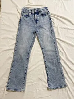 【ユニクロ】ハイライズフレアジーンズ　23(58.5cm)