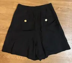 美品✨ELISABETTA FRANCHI ブラックショートパンツ 38 美品✨ELISABETTA FRANCHI ブラックショートパンツ 38 - メルカリ