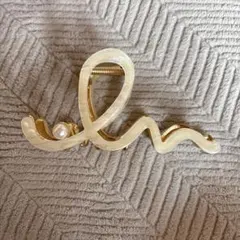 波型デザイン ヘアクリップ パール付き