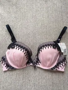 【新品】aimerfeel ピンク&ブラックレースブラ　廃盤品　D75