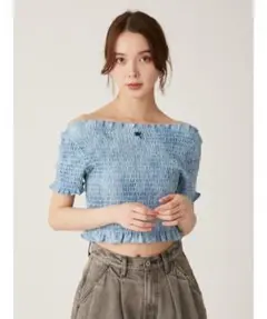 リリーブラウン LILY BROWN シャーリングリボンクロップドトップスのサムネイル