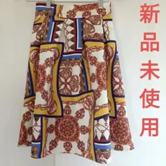 新品未使用　幾何学模様 フレアスカート　銀座マギー