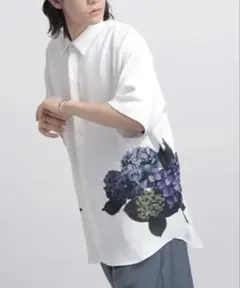定価１万１千円 HARE ハレ 紫陽花モチーフサイドプリントシャツのサムネイル