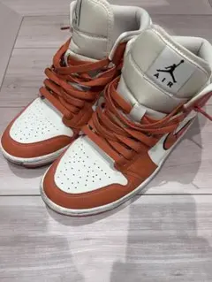 美品 Nike ナイキ　ウィメンズ　Air Jordan 1 MidSE