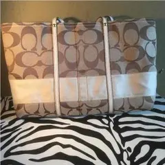 コーチのトートバック