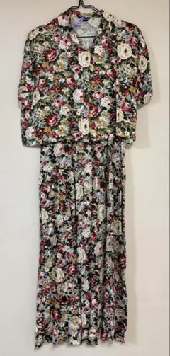 花柄ワンピース　半袖　ノースリーブワンピース　2枚セット　MOVING BLUE