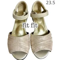美品 fitfit フィットフィットストラップサンダルシャンパンゴールド23.5のサムネイル