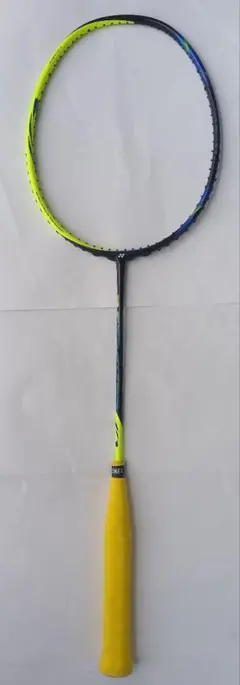 YONEX - 【極美品】ヨネックス アストロクス77★バドミントン ラケット イエロー YONEX ヨネックス 「ASTROX77 アストロクス77 AX77