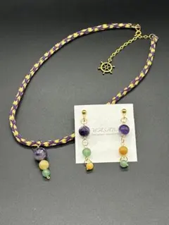 ハンドメイド ネックレスとイヤリングセット