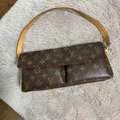 Louis Vuitton モノグラムショルダーバッグ